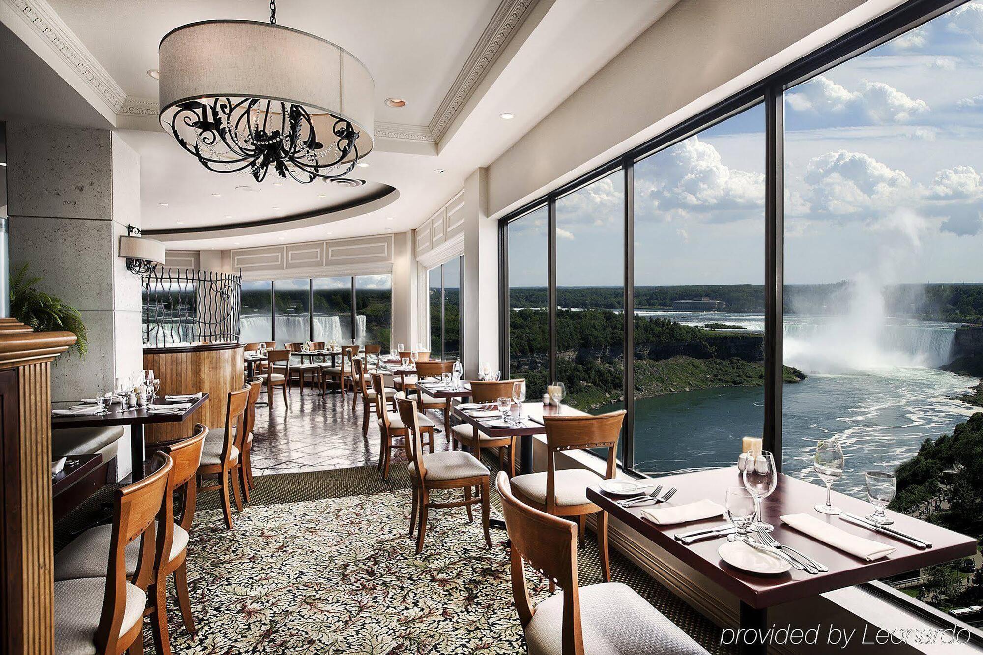 The Brock Fallsview, Tapestry By Hilton Resort 4*